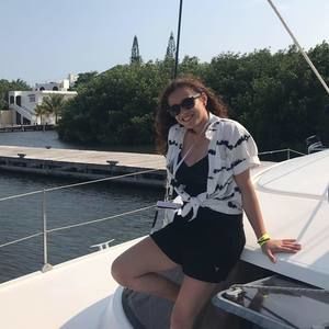 Meet your Posher, Isabella